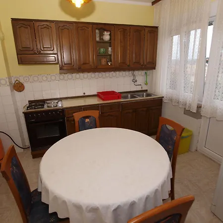 Apartment In Pula 752 *