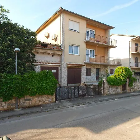 Apartment Apartment In Pula 752