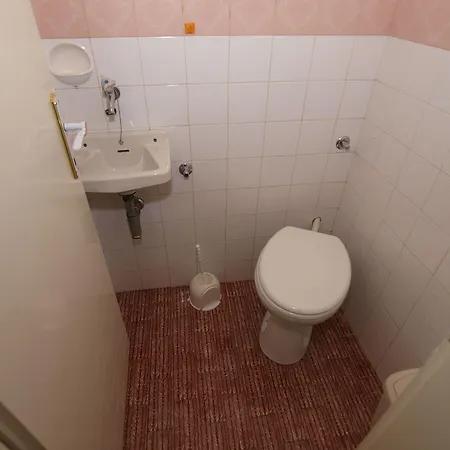 In 752 Apartament *